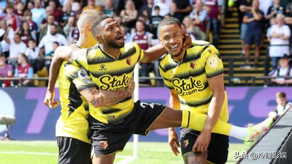 灏兼棩鍒╀簹鑱旇禌瀹㈠満闅捐涪,灏兼棩鍒╀簹骞磋交鍓嶉攱