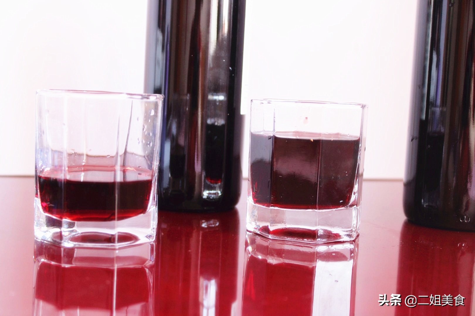 红酒发酸发涩正常吗,喝红酒不醉妙招