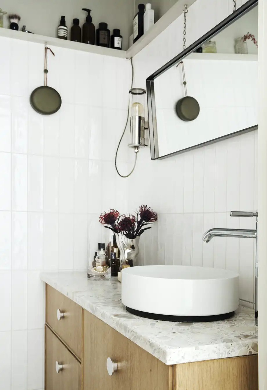 绿色墙地板颜色,绿意盎然室内花墙