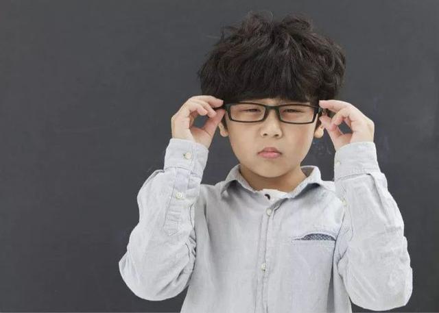 2019上半年健康谣言盘点：刷牙的泡沫越多越好，摸超市小票易致癌