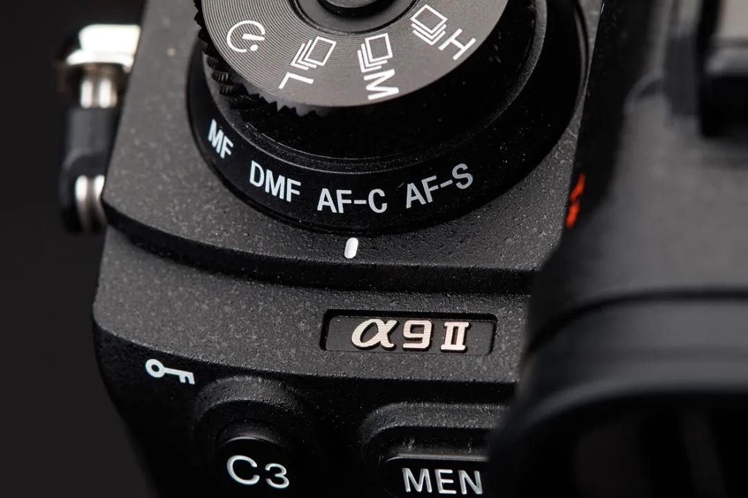 佳能r3和佳能eosr3,佳能eosr3和索尼a1