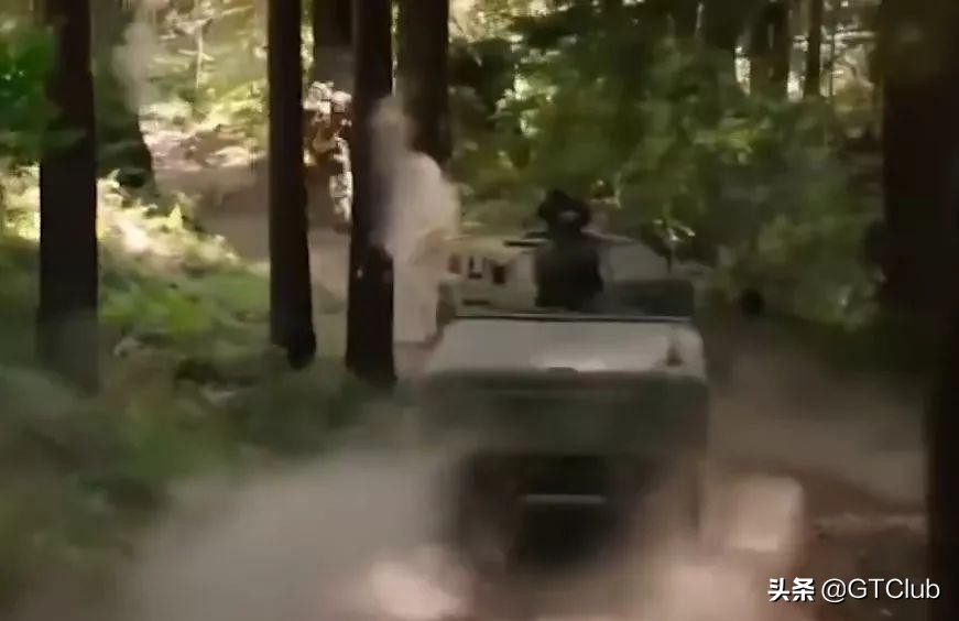 大黄蜂电影里反弹球车型,大黄蜂第七代跑车电影