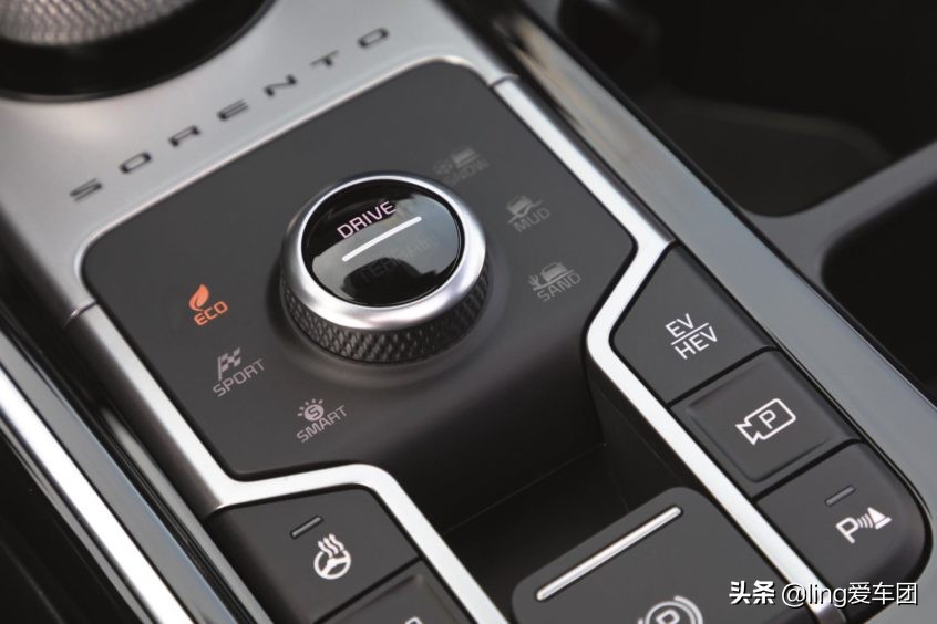 起亚索兰托是一款技术含量高的SUV