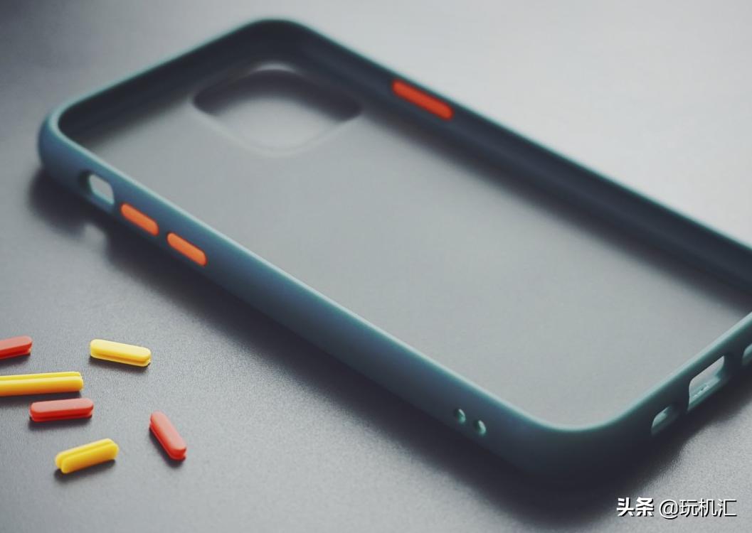 冬天太冷怎么办，抗寒第一步买个手机壳