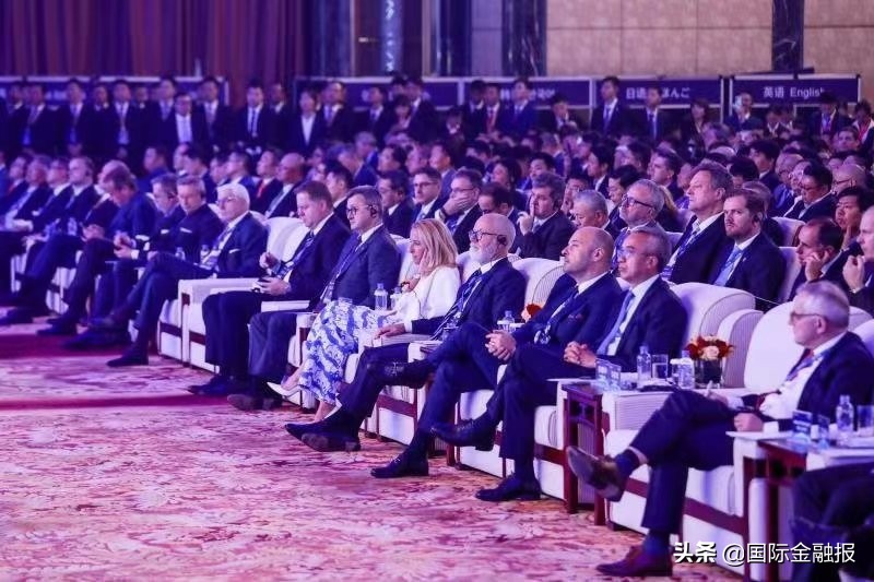 许家印换道超车策略,许家印首谈恒大换道超车逻辑