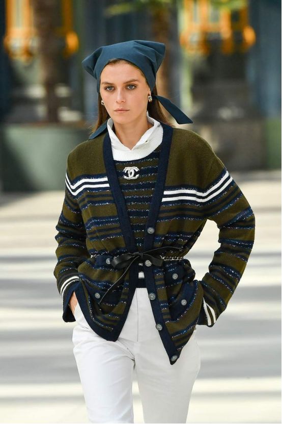 保暖又柔和的围巾系法很有气质哦,围巾保暖时尚的系法