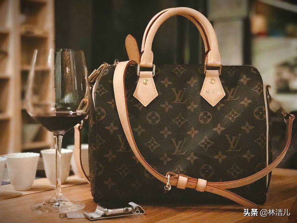 如何省钱来买自己喜欢的大牌包包,新手第一只大牌包包应该买哪个