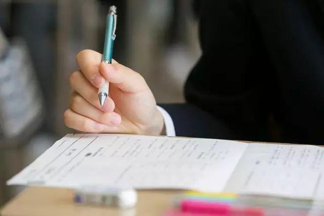 研一发表的小论文,硕士小论文写好要多久