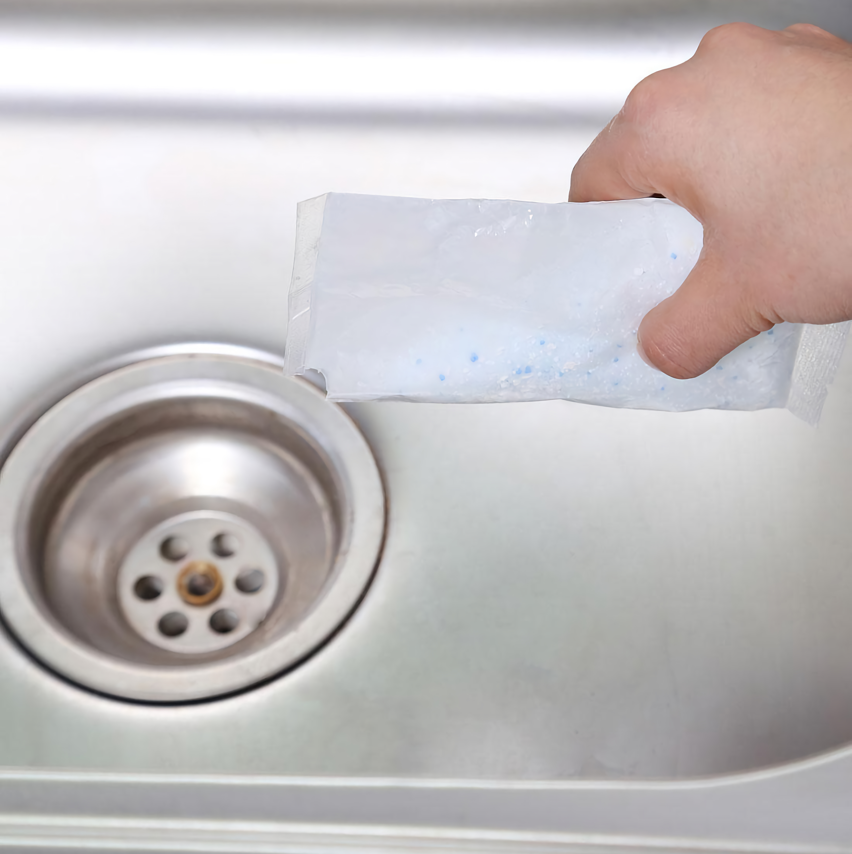 水泥堵了下水管疏通的专业工具,卫生间下水管堵了怎么快速疏通