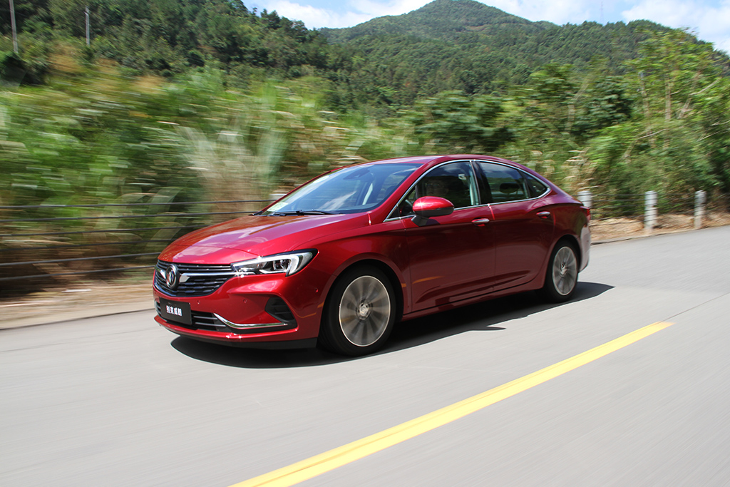 全款6万多的新款君越,速腾与君越综合考虑哪个更值得买