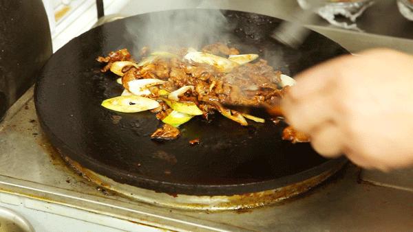 老字号“插旗”石景山！不到20元能吃饱？！还抬手就送60瓶啤酒！