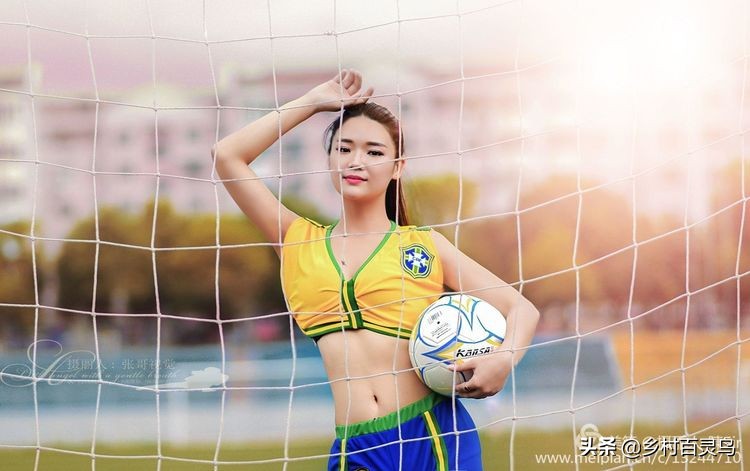 中国足球宝贝最靓丽,短发足球宝贝