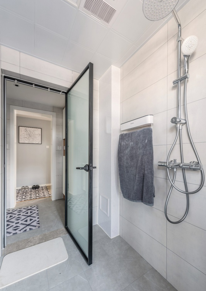 卫生间除了装铝合金门，这5款颜值爆表的门，再贵依然有人选