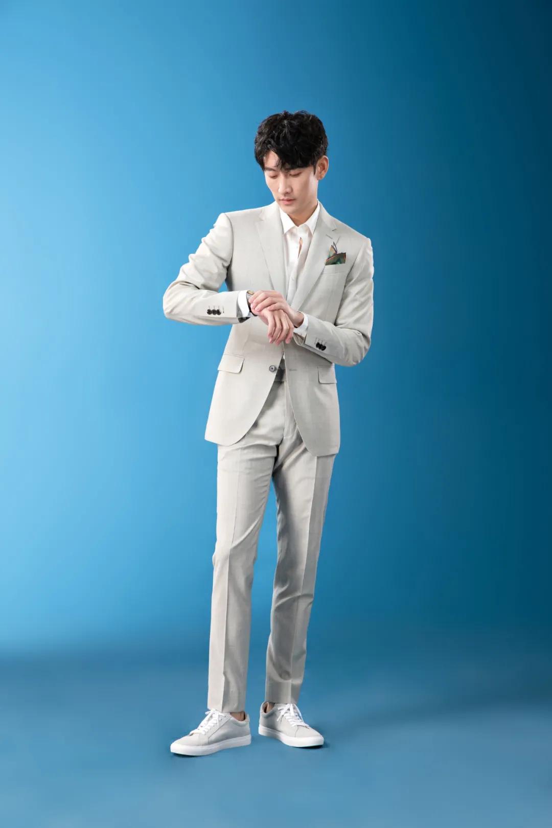 教你如何正确打理你的西装,久不穿的西装怎么打理