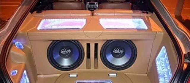 20万轿车隔音最好的是哪款车,世界公认隔音效果最好的车型