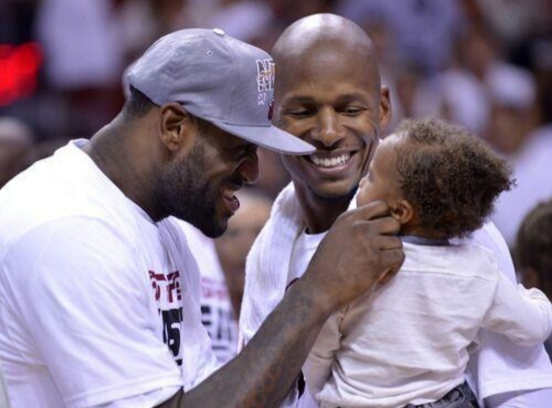 雷阿伦的绝命三分和欧文的三分,雷阿伦和欧文比投篮