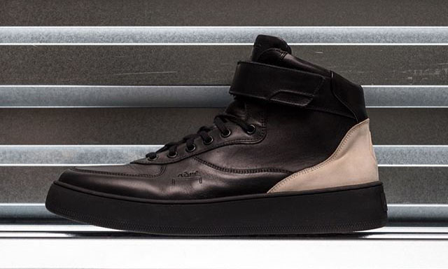 2020冬季鞋流行款,2022年秋冬季鞋流行什么颜色