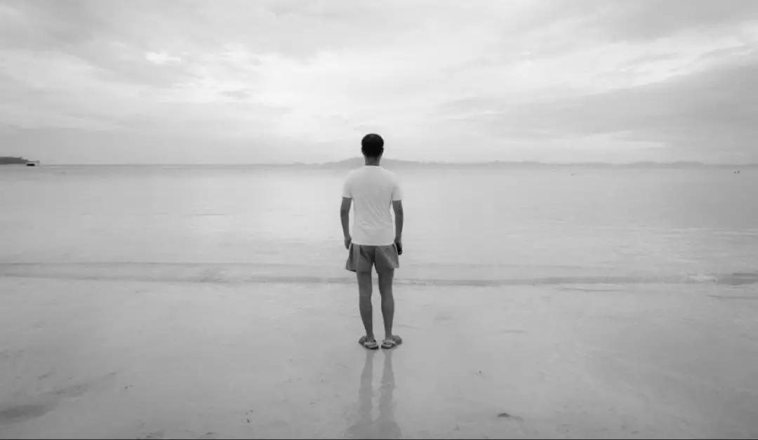 驻外人的心酸与无奈,为什么外国人不愿意发朋友圈