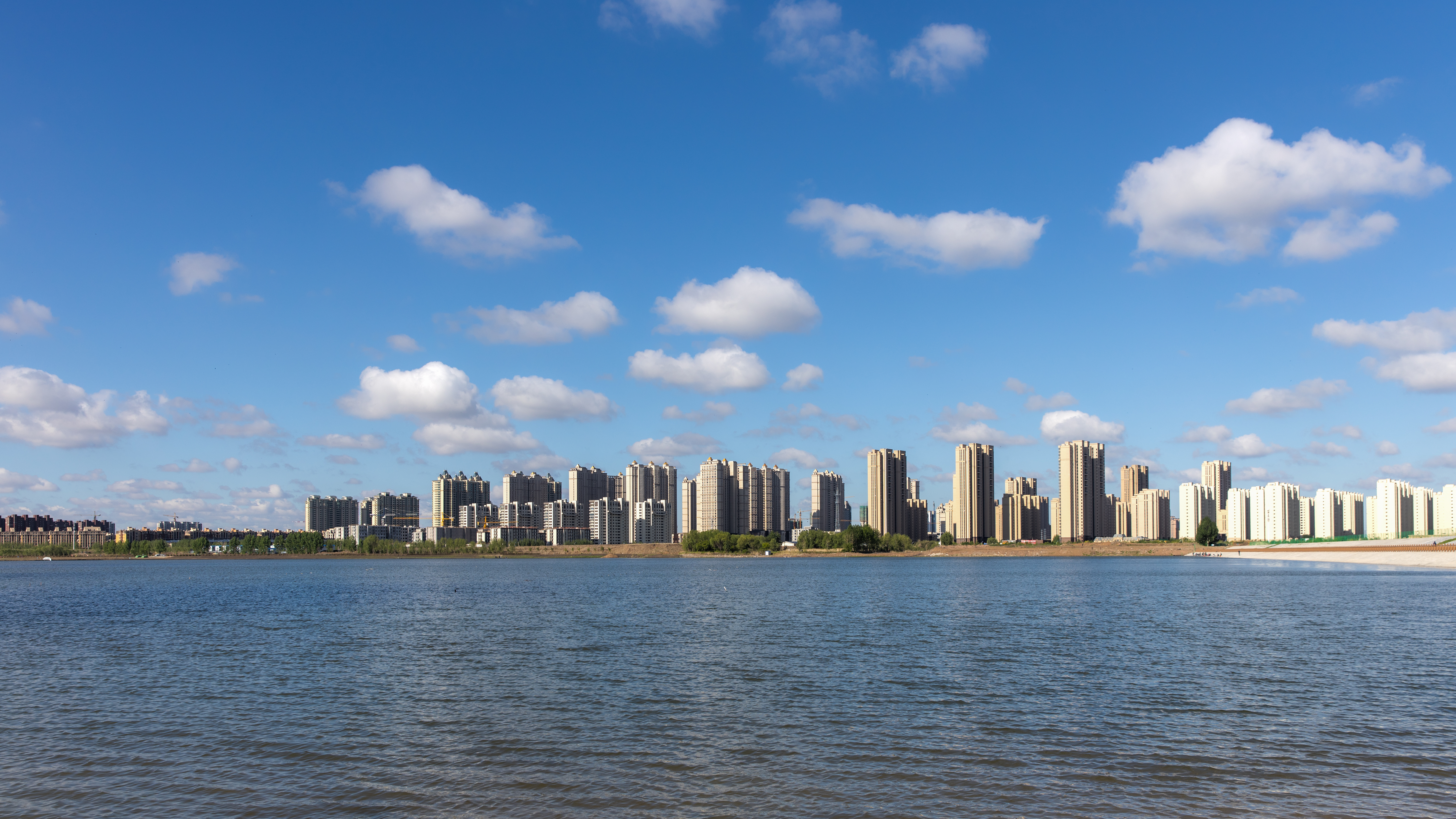 长春万科翡翠学院4层洋房,万科翡翠学苑长春170平