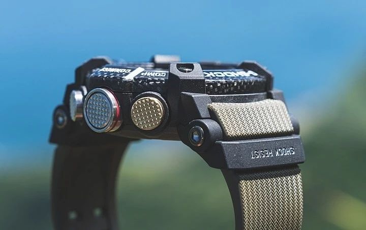 casio卡西欧手表男黑金gshock讲解,卡西欧gg-b100蓝牙连接都能做什么