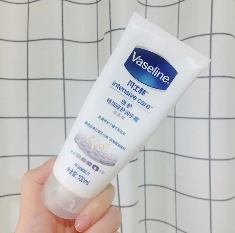 来，少女们，我们聊一聊这些护手霜，“国货之光”它们太香了！