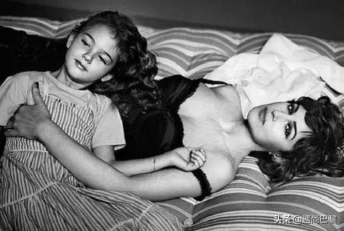 爸爸是法国人妈妈是德国人,爸爸是法国人妈妈是广东人