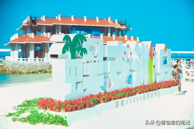 进出景区排队3个小时,岛上物价高上天,这的游客还是多的挤破头