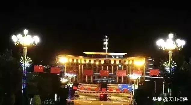 她就是*疆新**尼勒克县四趣