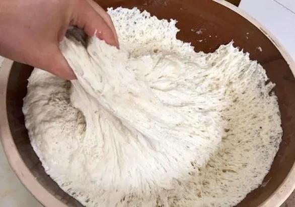 蒸馒头酵母怎么调才会让面发,蒸馒头把酵母烫死了怎么办