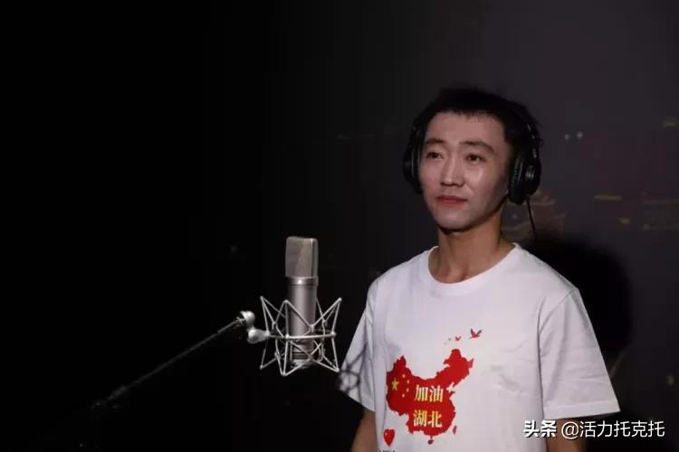 白衣礼赞致敬最美逆行者,致敬逆行者礼赞劳动者