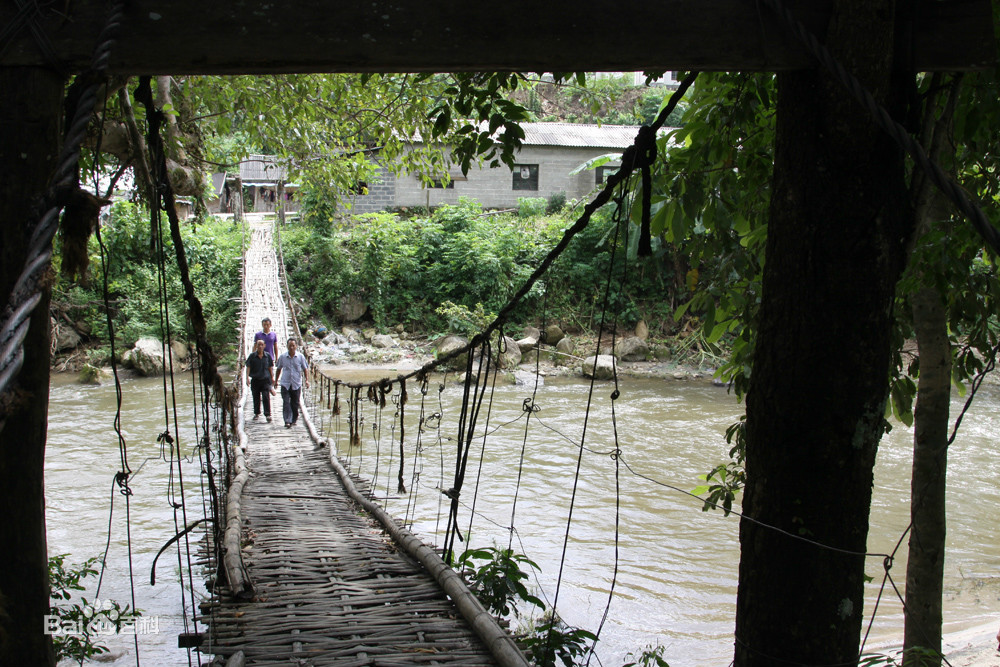 云南瑞丽腾冲离缅甸有多远,瑞丽与腾冲地理位置