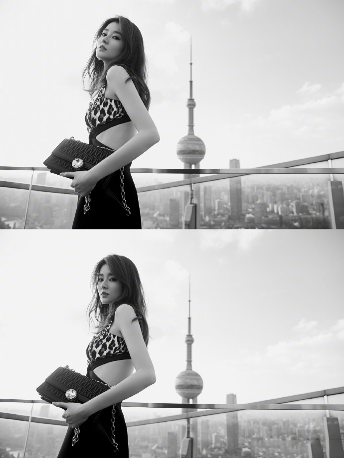 乔欣吊带小黑裙造型,乔欣红色吊带裙最新