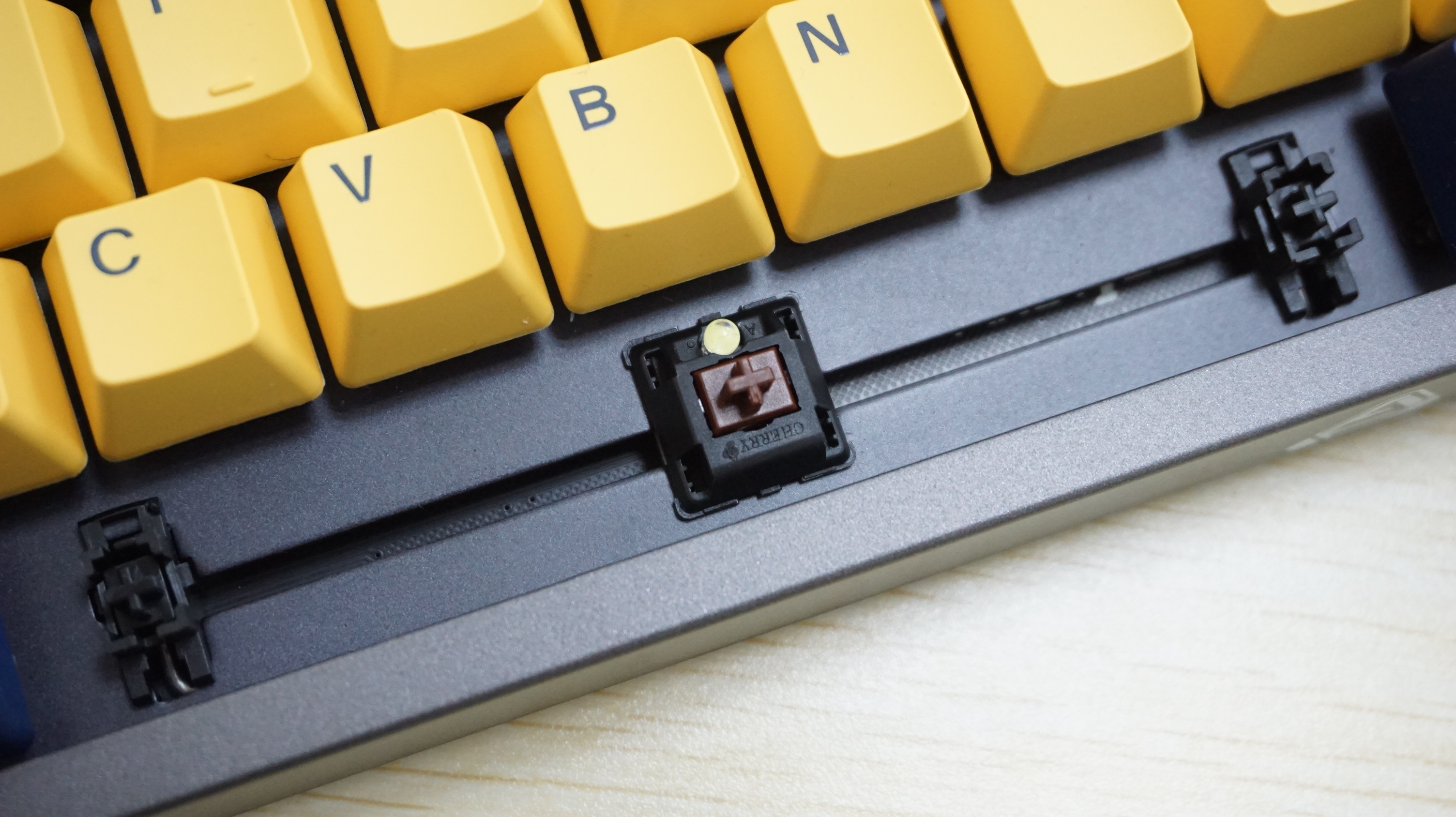 rgb机械键盘108键位推荐,firstbloodb16茶轴键盘测评