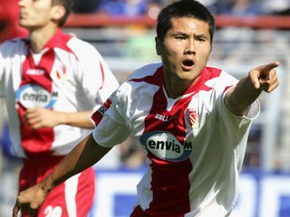 中国足球一直在努力提升自身水平,中国足球的发展需要负重前行