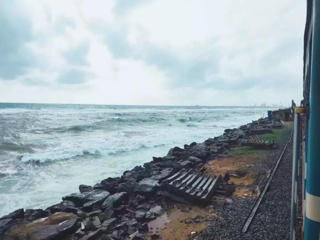 一生必去一次的神奇国度，榴莲白菜价，还有千与千寻里的海上火车