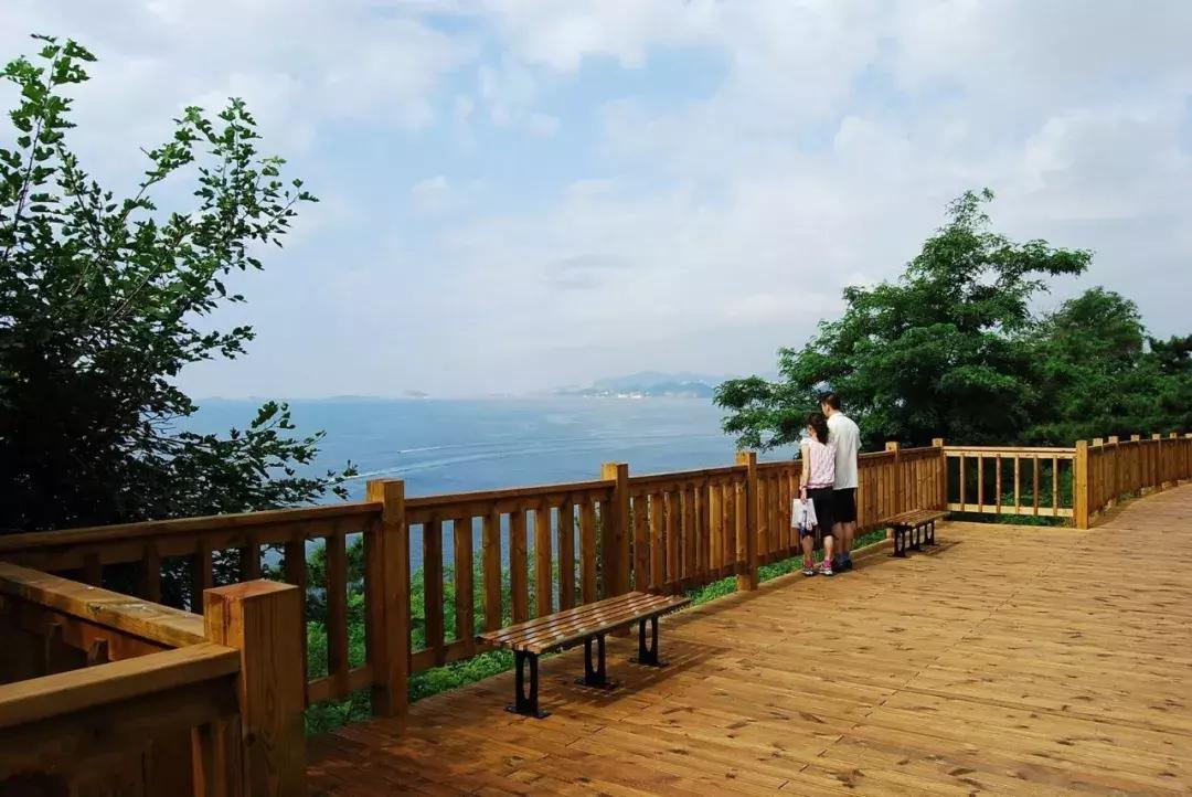 这个夏日25°C的宝藏城市美炸了！海岛、万国建筑、叮叮车..想去