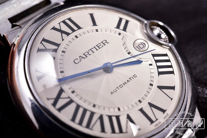 卡地亚蓝气球w69012z4生产年限区别,卡地亚w69012z4跟w69016z4什么区别