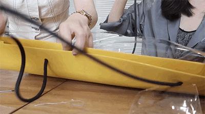 废旧纸袋如何做收纳包包,大牌纸袋斜挎包包改造教程