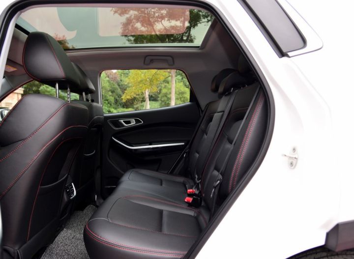 瑞虎5x1.5t高能版豪华版2021款,瑞虎5x高能版中控升级