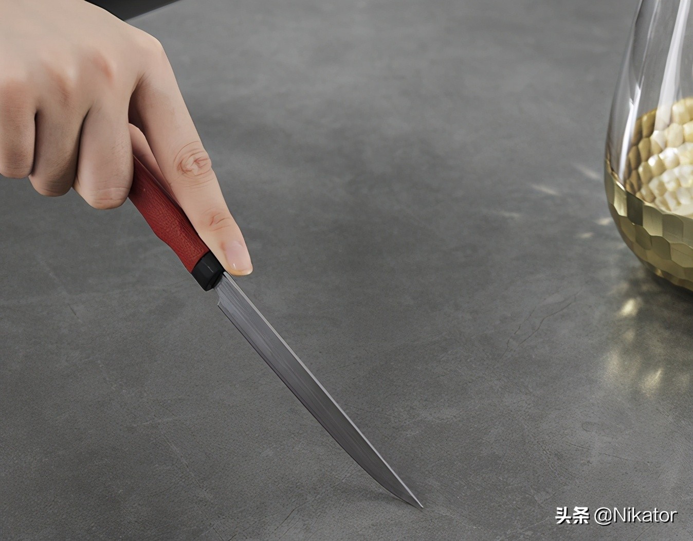 美式装修餐桌用圆的还是方的,餐厅较大餐桌选方的还是圆的好