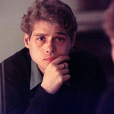 强行把男生打扮成女生,强行把男主变成女生