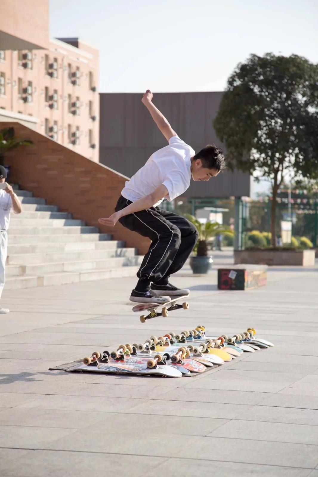 社团太多选不过来,差不多的社团怎么选