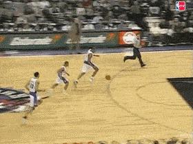 nba2kol文斯卡特98版扣篮动作,文斯卡特大风车扣篮背后角度