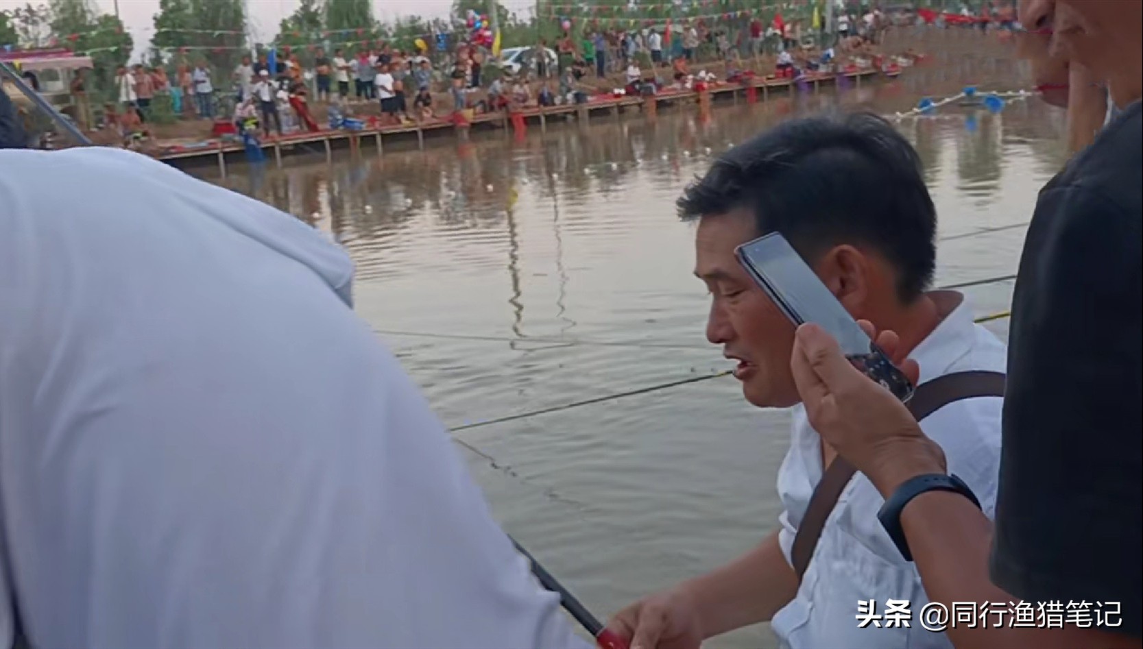 大衣哥钓鱼,大衣哥农场钓鱼