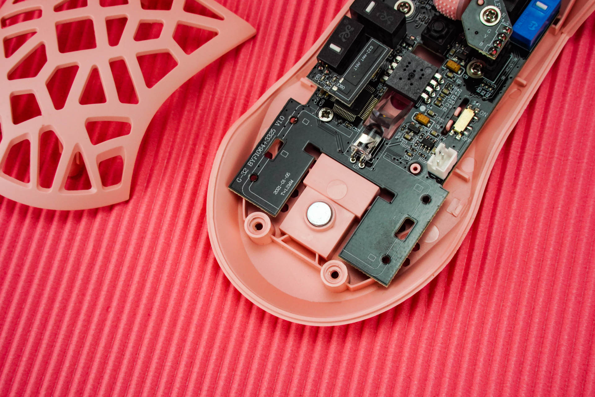 有颜值有重量的鼠标,又有颜值又好用的鼠标