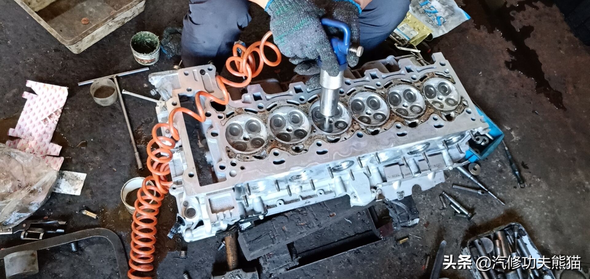 宝马e90325i2007款,宝马e90漏机油通病