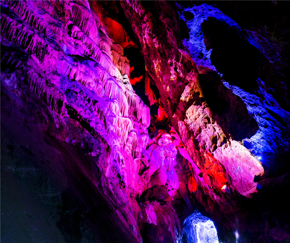 桂林世界溶洞奇观,桂林神奇的山洞