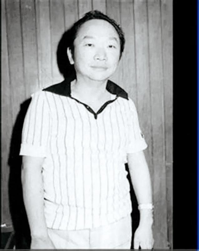 古龙成名深度解析,古龙沉迷酒色