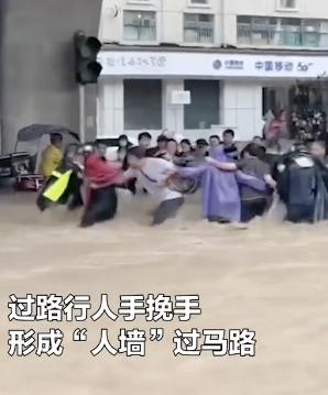 「150个西湖」倒灌郑州，“今天我不敢看河南人的朋友圈”