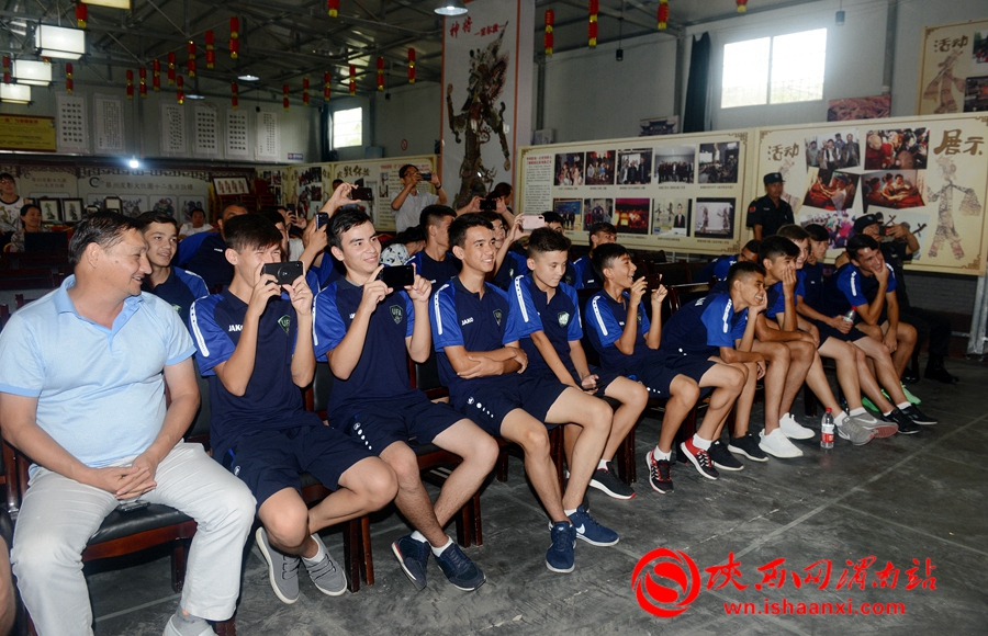 乌兹别克斯坦杯足球赛,乌兹别克斯坦与韩国队足球赛